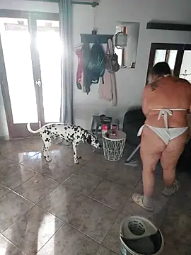 Snapshot of BecciDeluxe chatting on November 12, 3:38 pm BecciDeluxe online show from November 12, 3:38 pm