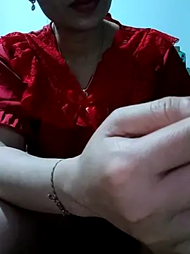 Blythe 69 online show from April 2, 10:27 pm