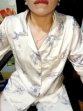 Blythe 69 online show from November 5, 12:36 am