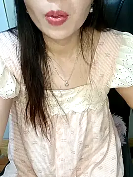 Snapshot of Blythe_69 chatting on September 27, 12:22 pm Blythe 69 online show from September 27, 12:22 pm