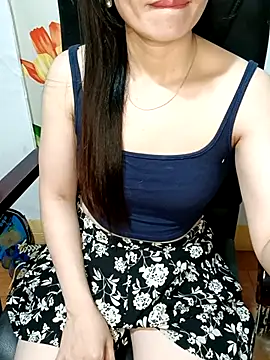 Blythe 69 online show from November 3, 2:28 am