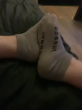 Snapshot of footsy35 chatting on May 1, 1:10 am footsy35 online show from May 1, 1:10 am