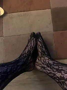 footsy35 online show from January 11, 6:31 am