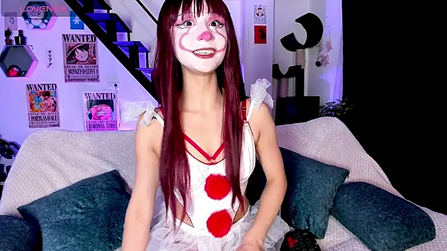 Snapshot of MonxxsLove chatting on October 10, 3:07 am MonxxsLove online show from October 10, 3:07 am