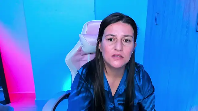 Saskyaa online show from October 31, 3:41 pm