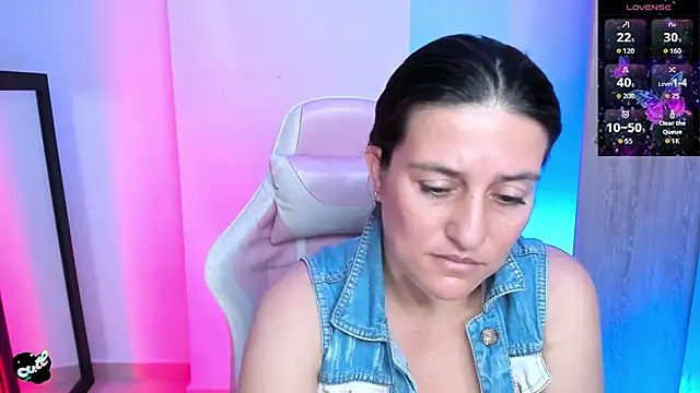 Saskyaa online show from November 1, 3:50 pm