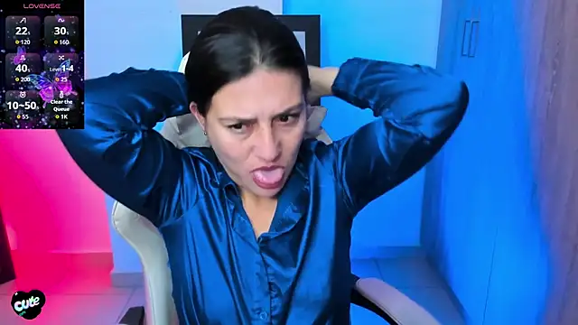 Saskyaa online show from November 6, 1:15 pm