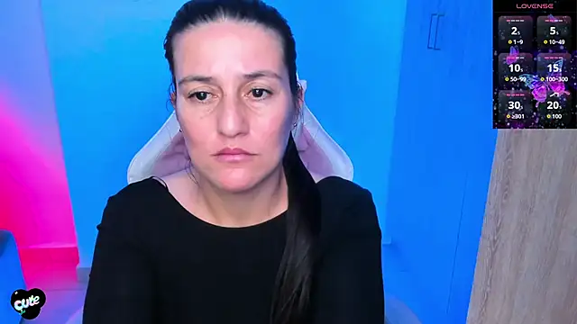 Saskyaa online show from November 1, 3:46 am