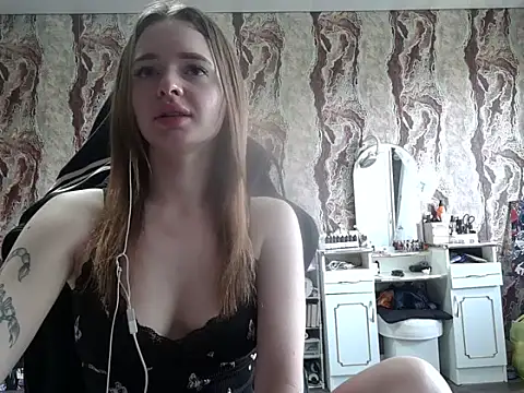 samanta55555 online show from May 20, 7:49 am