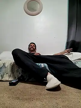 LongDickZee562 online show from November 12, 7:34 am