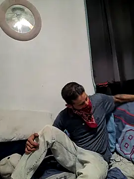 LongDickZee562 online show from November 28, 3:50 am