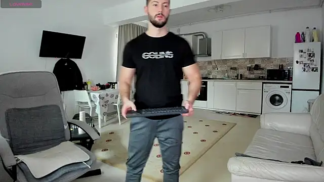 ZackFraser online show from November 4, 9:24 am