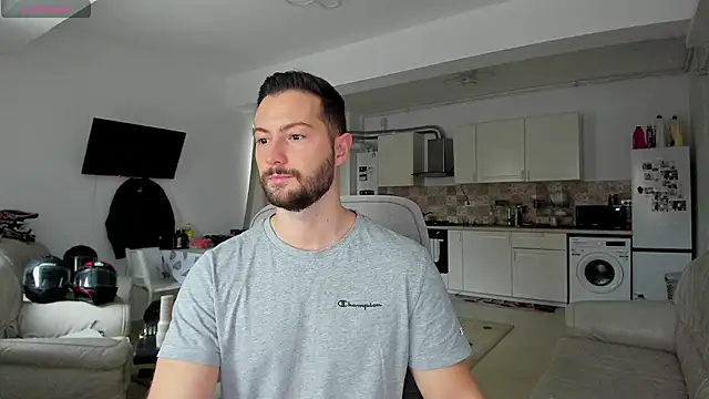 ZackFraser online show from November 6, 7:12 am