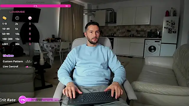 ZackFraser online show from October 4, 9:33 am