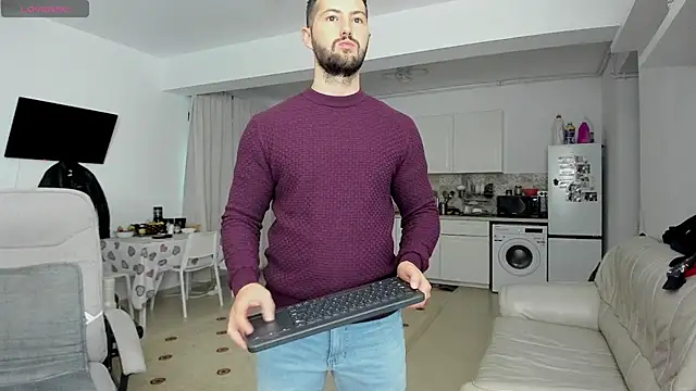 ZackFraser online show from October 8, 5:42 am