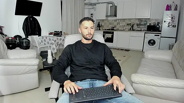 ZackFraser online show from September 25, 4:57 pm