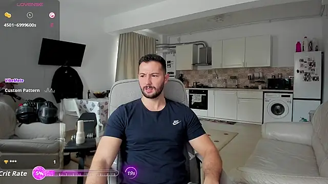 ZackFraser online show from October 26, 10:15 am