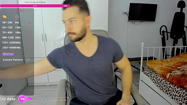 ZackFraser online show from December 19, 2:52 pm