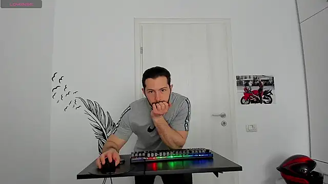 ZackFraser online show from March 30, 7:21 am