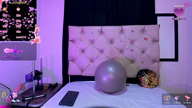 cleopatraa online show from February 5, 11:11 pm