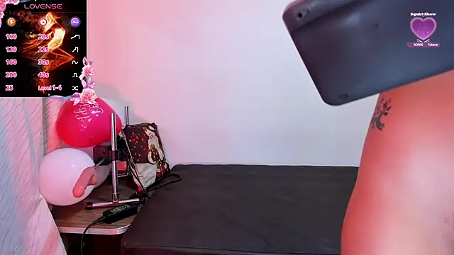 cleopatraa online show from December 4, 5:12 pm