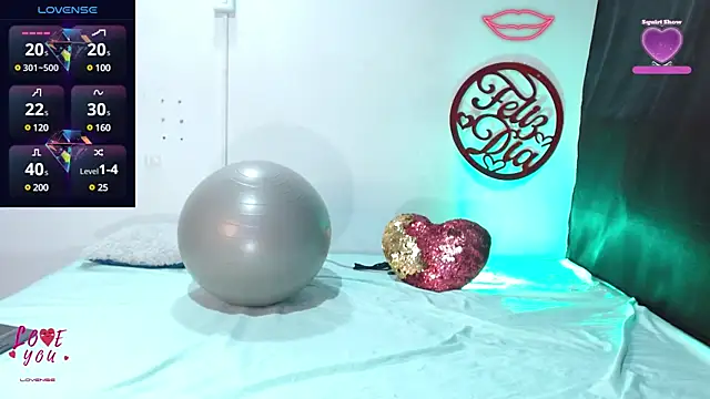 cleopatraa online show from February 25, 7:38 pm