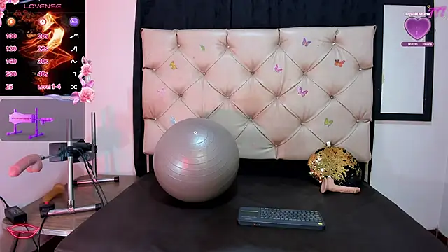 cleopatraa online show from March 3, 6:59 pm