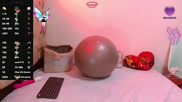 cleopatraa online show from October 6, 4:24 am