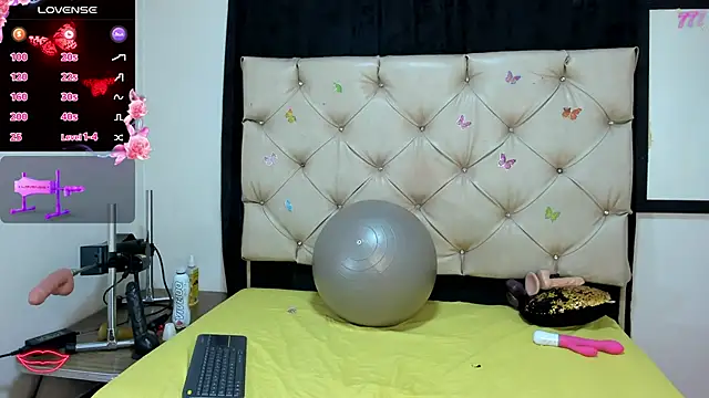 cleopatraa online show from April 15, 7:51 pm