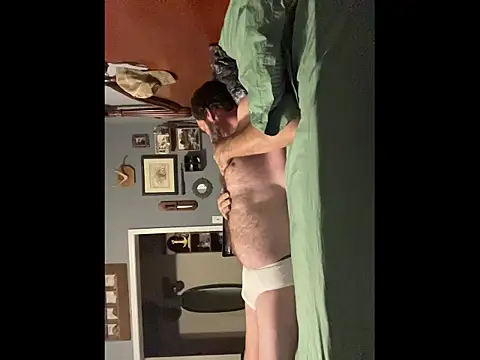 Onesieboy4daddys online show from May 26, 4:38 pm
