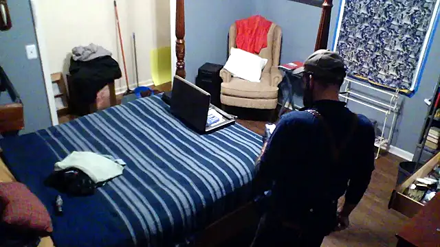 Onesieboy4daddys online show from December 18, 6:23 pm