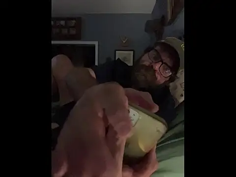 Onesieboy4daddys online show from May 31, 1:22 am
