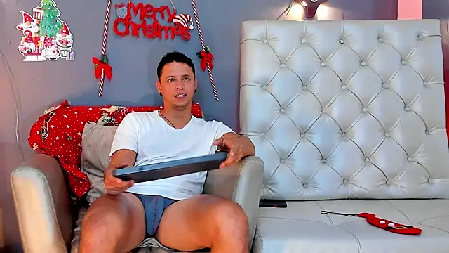 MITCHELL BURNS online show from December 14, 1:27 am