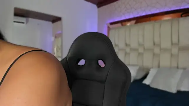 Kleverly Manson1 online show from September 16, 8:21 pm