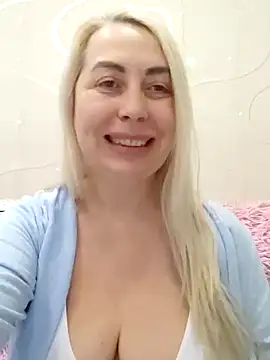 HotJanet online show from January 13, 6:27 pm