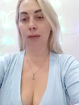 HotJanet online show from January 14, 6:28 pm