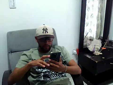 MisterSexCasual online show from April 14, 10:26 pm