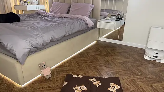 Elsa Ice online show from October 13, 8:49 am