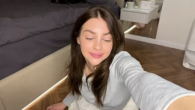 Elsa Ice online show from January 6, 4:58 am