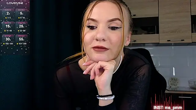 Snapshot of Maria_Shy chatting on February 26, 11:32 am Maria Shy online show from February 26, 11:32 am