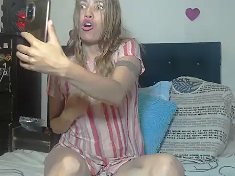 valerivegass online show from December 15, 1:50 pm