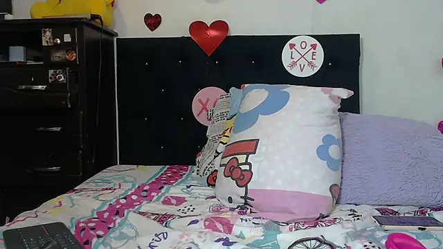 valerivegass online show from February 9, 2:04 pm