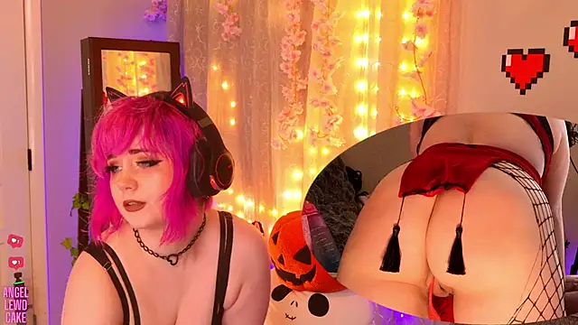 Angel-Lewd-Cake online show from November 8, 5:22 am