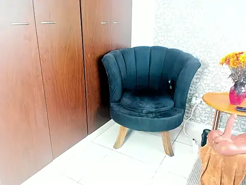 mabelsaravia online show from February 26, 7:25 pm