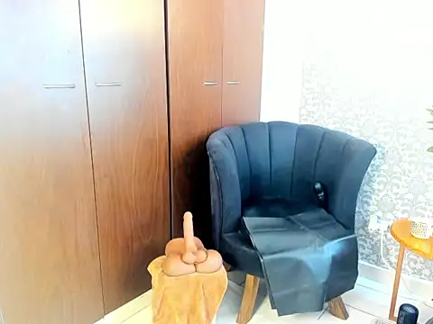 mabelsaravia online show from March 21, 6:01 pm