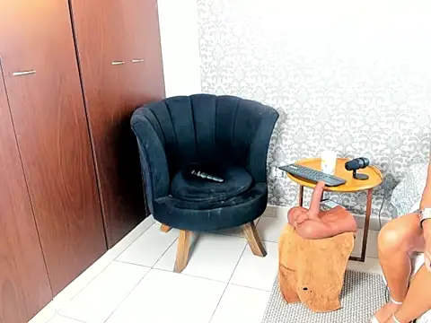 mabelsaravia online show from February 6, 5:53 pm