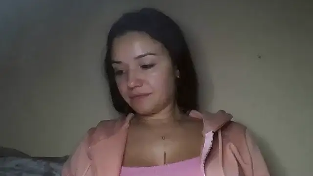 Snapshot of Linusya chatting on October 28, 4:39 pm Linusya online show from October 28, 4:39 pm