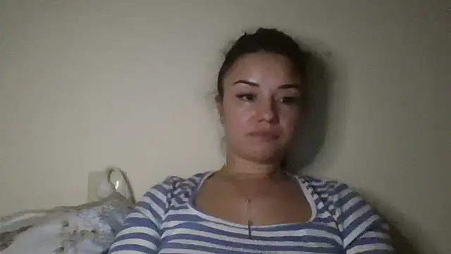 Linusya online show from November 2, 4:12 pm