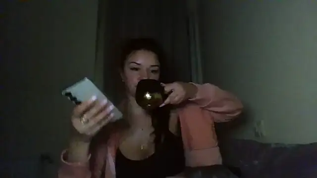 Linusya online show from November 7, 5:17 pm