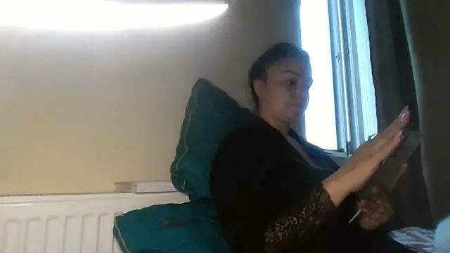 Snapshot of Linusya chatting on September 9, 2:48 pm Linusya online show from September 9, 2:48 pm